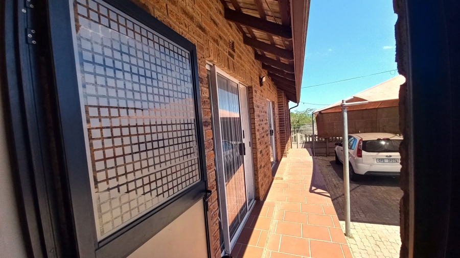 4 Bedroom Property for Sale in Vredenburg Western Cape